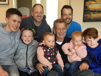 Avis de décès de John Henry Kemp