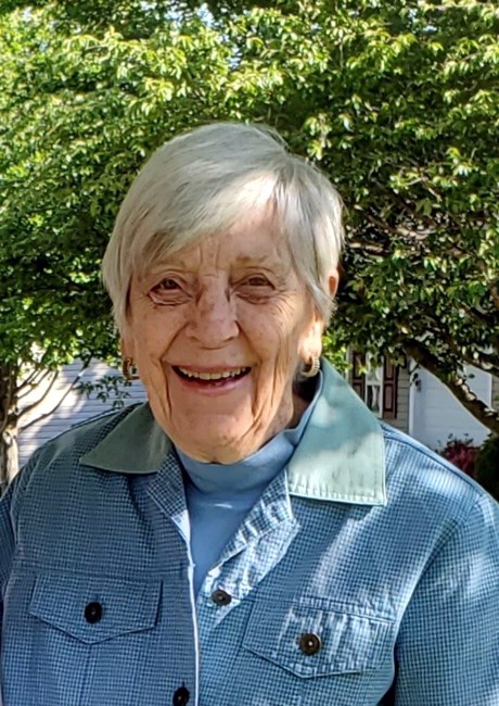 Obituary of Joan DeVinny Bitely