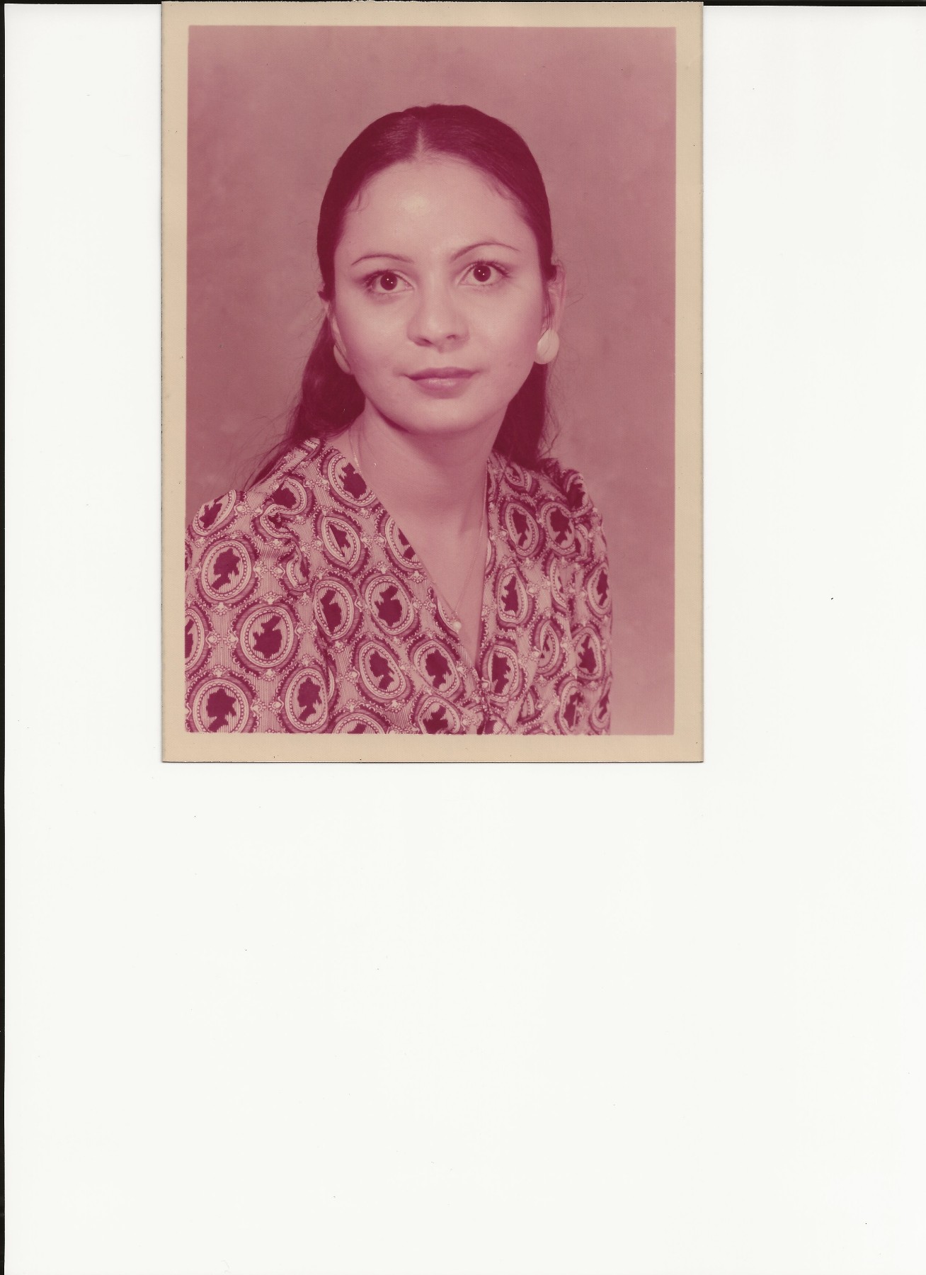 Obituary of Gladys Esther Camacho Morales