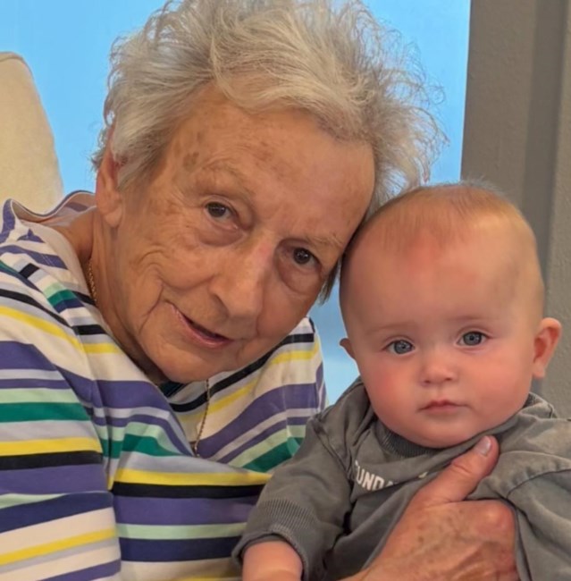 Obituario de Jean Evelyn Brinsmaid