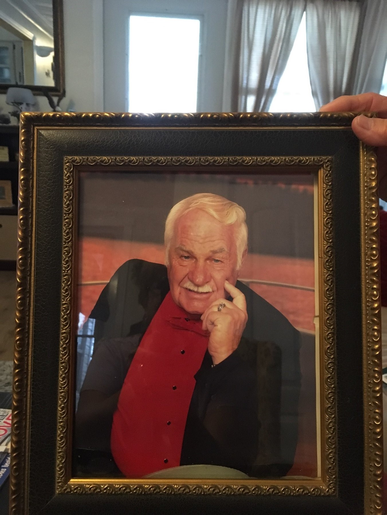 Avis de décès de Leonard G. Bishop