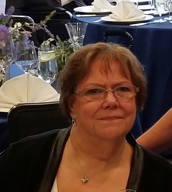 Avis de décès de Carolyn C. Pierce