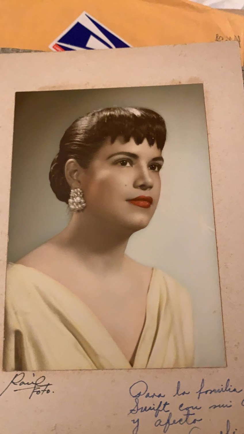 Obituary of Argelia "Kela" Emma Gil Swift