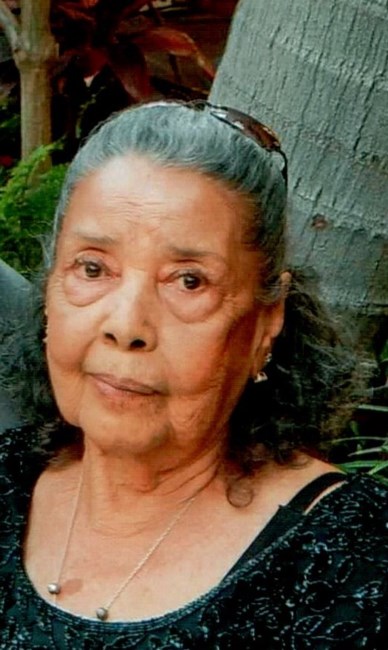 Obituary of Carlota Cruz Figueroa