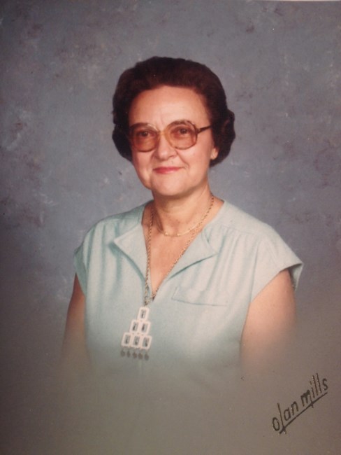 Obituario de Mrs. Muriel Jester Woods