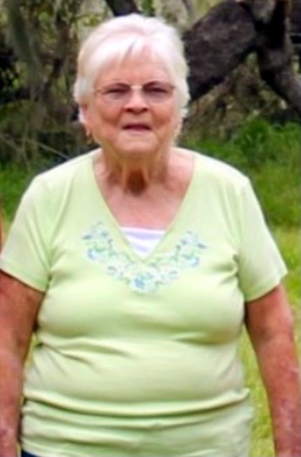 Obituary of Revia Mae Moore