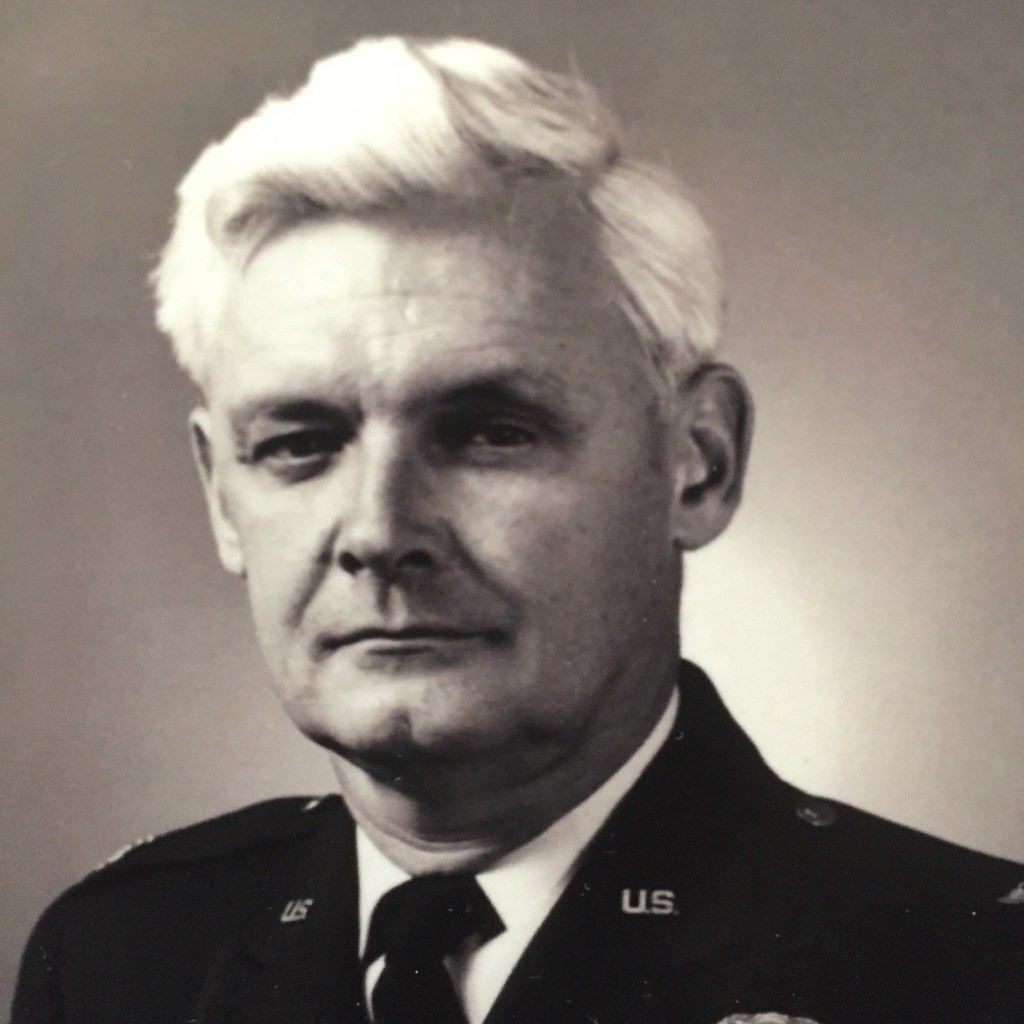 Obituary of Frank Everett Thieme Jr.