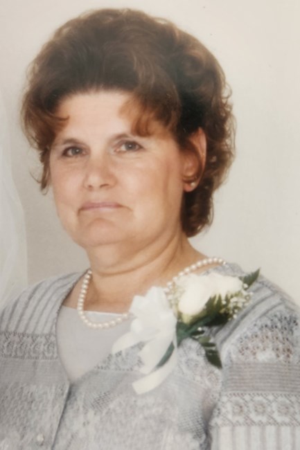 Obituario de Yvonne Rose Hough