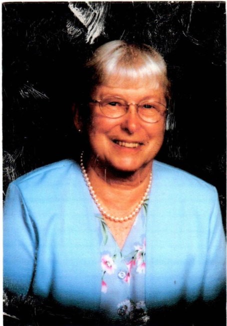 Obituary of Carmen Peeples Holub