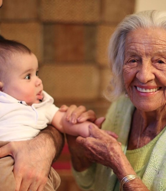 Obituary of Rose Weiss