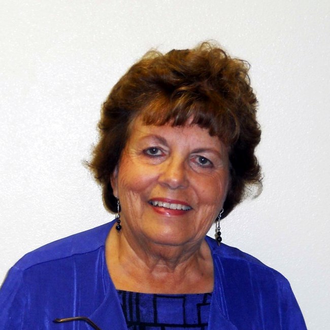 Obituary of Helga B. Larsen