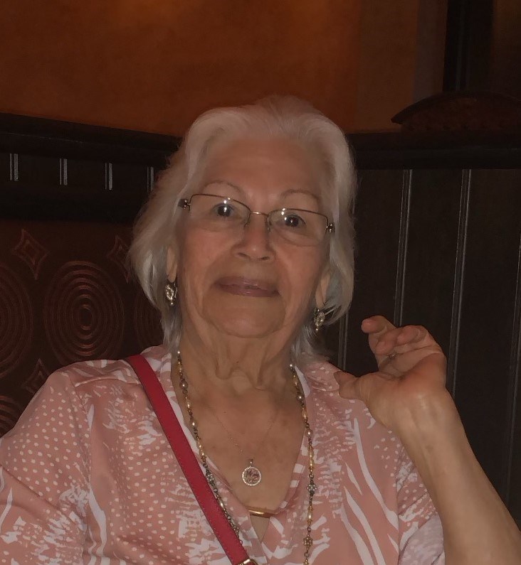 Obituary of Reina Belette
