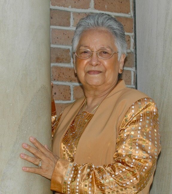 Obituary of Enedelia de Leon