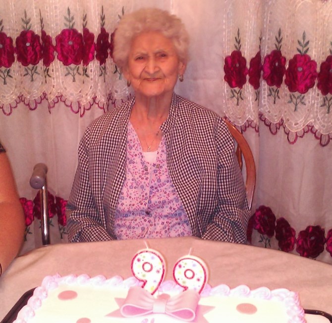 Obituary of Angela DeLeon