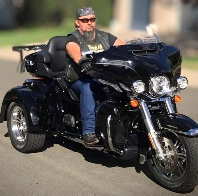 Obituary of Bo Martinez