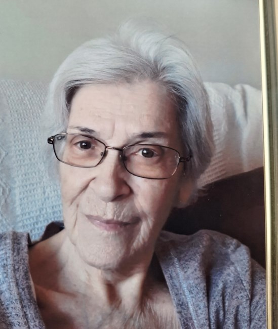 Obituary of Madeleine Laviolette