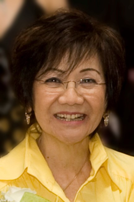 Obituario de Esther Kusuma