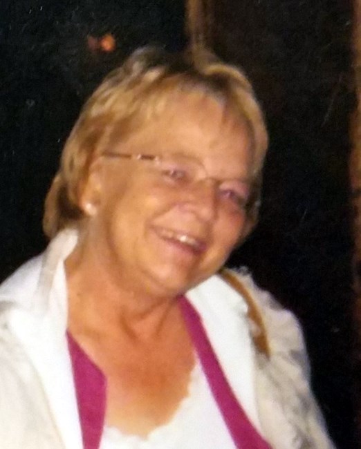Obituary of Roxanne Lee Ahlskog