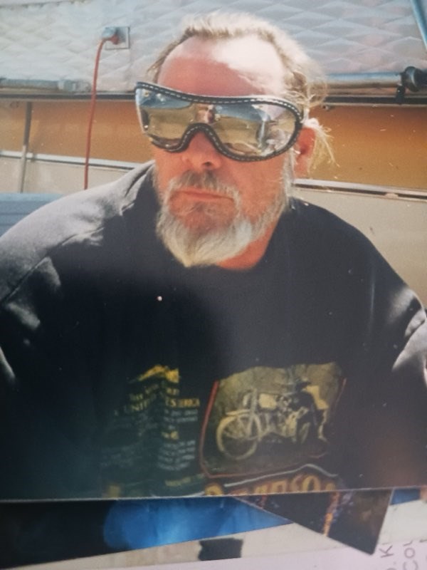 Obituary of Robert "Bob" Carl Knoles