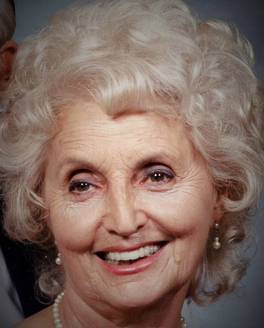 Obituary of Betty Kamin Weled Ewing