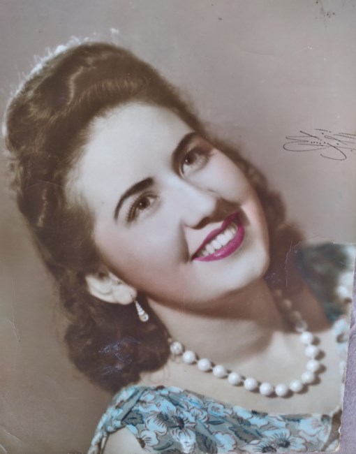 Obituary of Gloria Consuegra