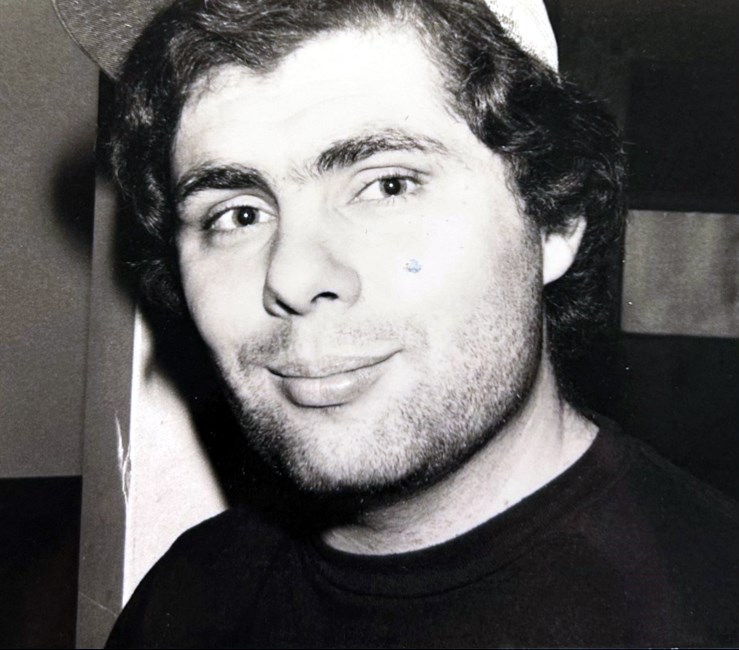 Obituario de James R. Lyon