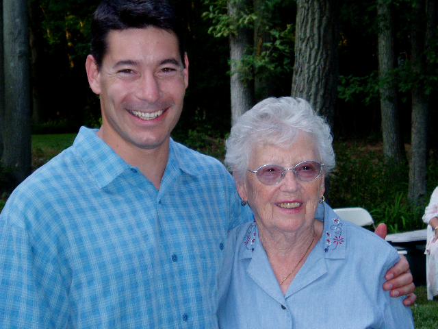 Obituary of Evelyn Milgazo