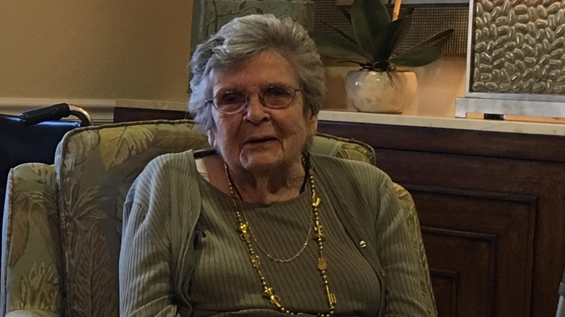 Obituary of Ruth Johnston Topping Godefroy