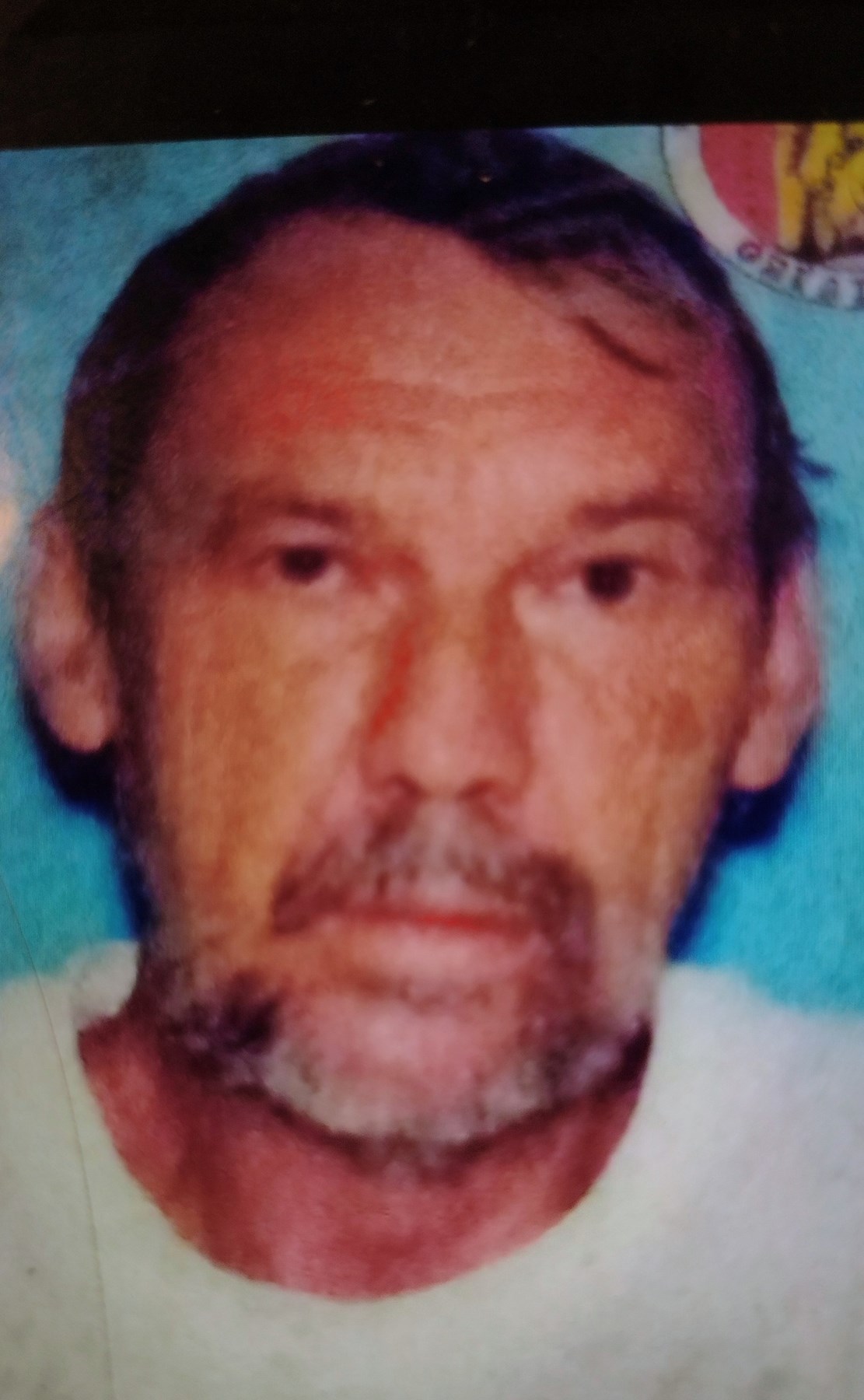 Obituary of Vernon Lee Tucker