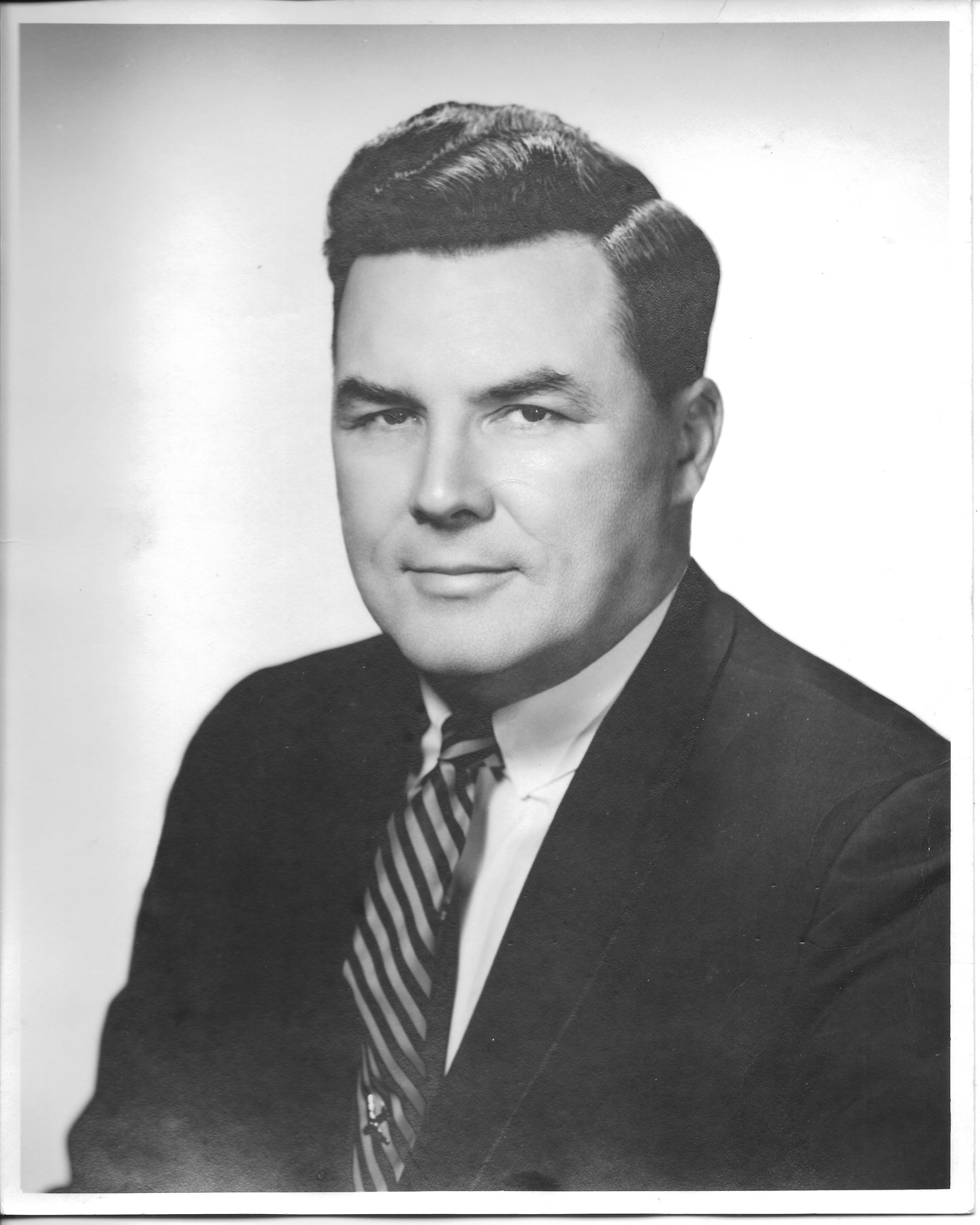 Obituary of William Walter Naumann, Jr.