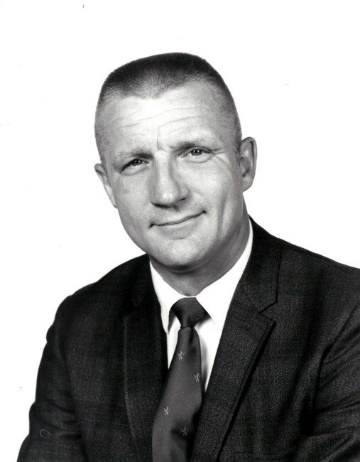 Obituary of Richard "Dick" J. Giles