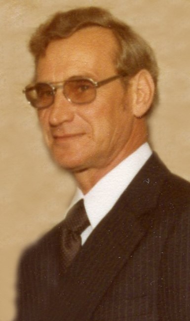 Obituary of Ralph T. Lloyd