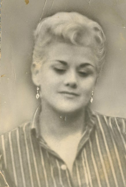 Obituary of Maria Amalia Fernandez