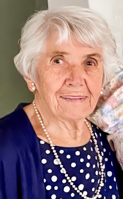 Obituario de Joan Beverley Reardon