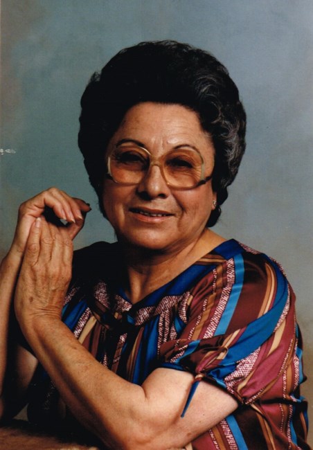 Obituary of Esperanza Medrano Pino