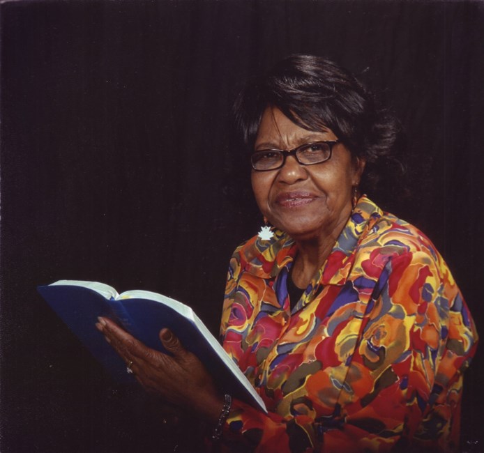 Obituary of Veneita Berselia Blades