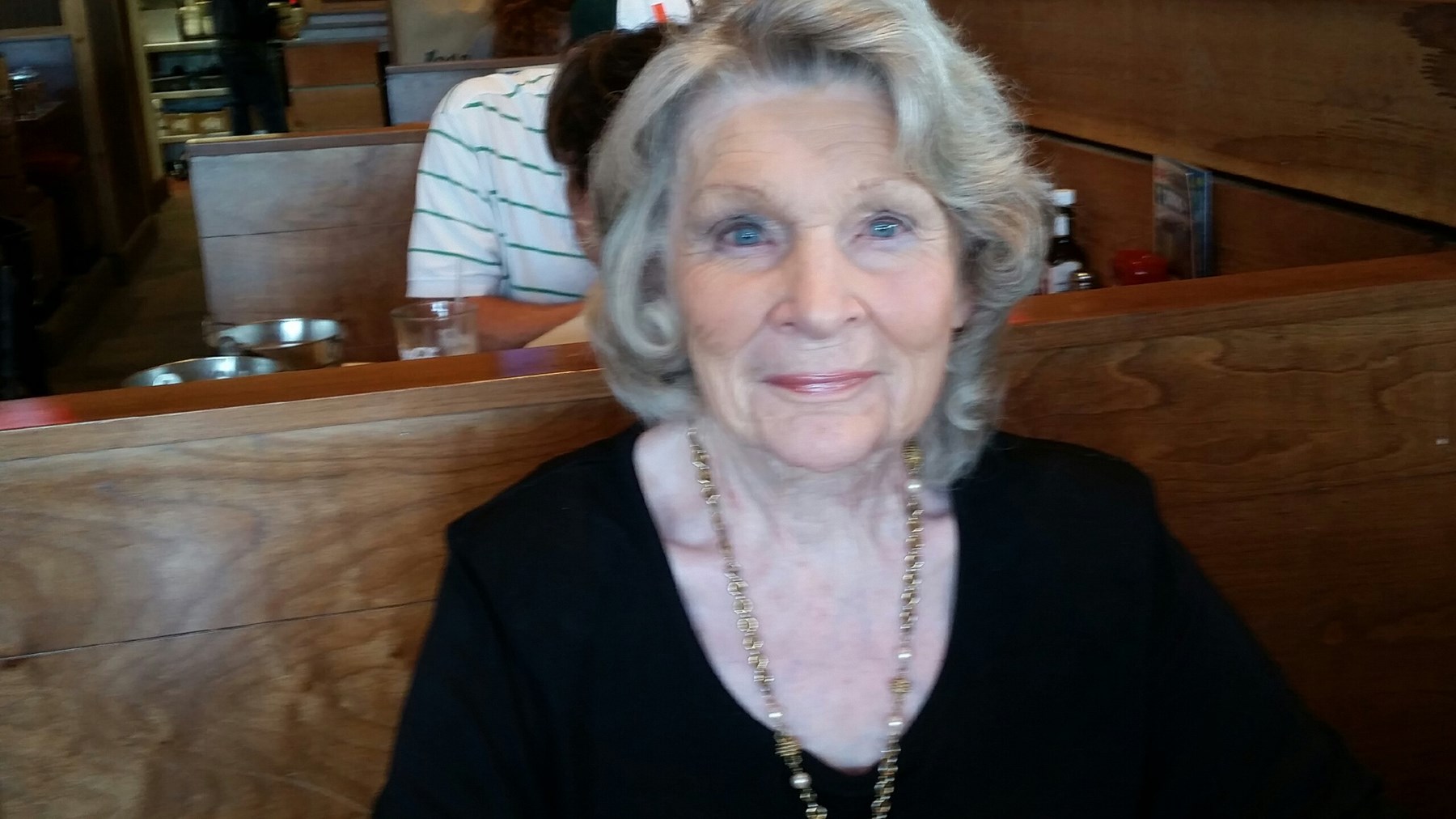Obituario de Wandal Marie Dixon-Royal