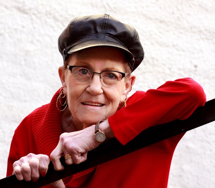 Obituary of LeeAnn Smolczyk