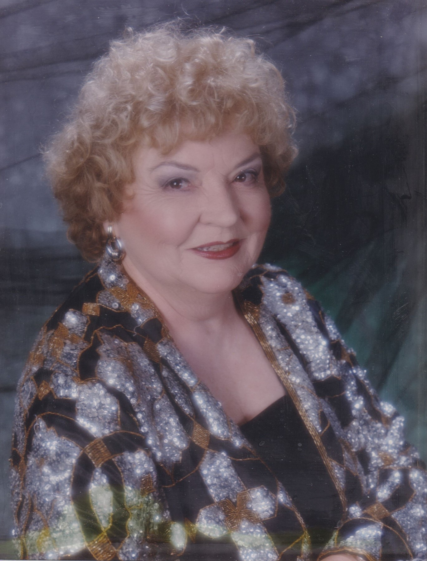 Obituary of Connee Uhl