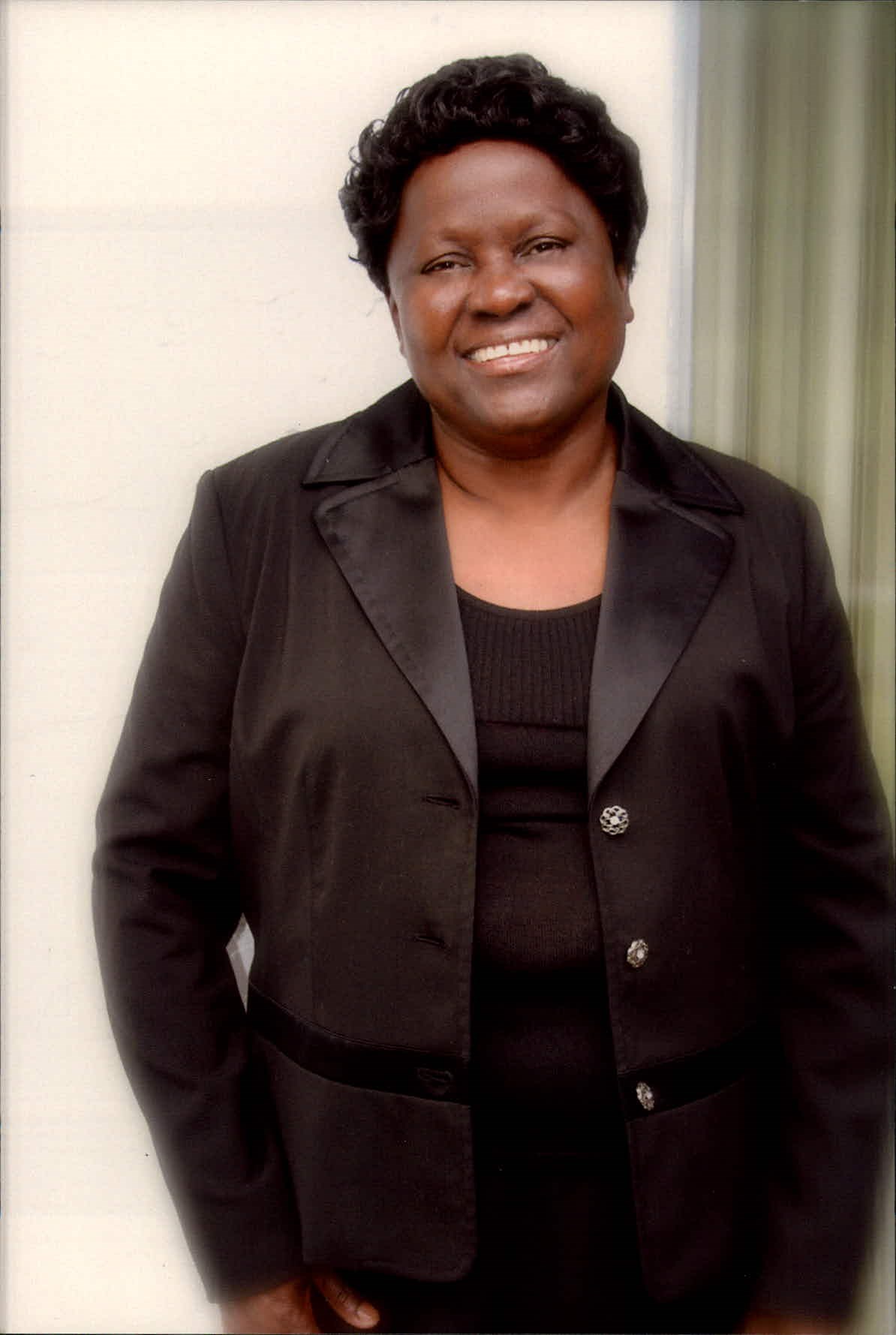 Obituary of Yvonne Emilcar Mentor