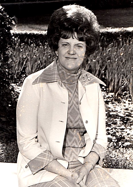 Obituary of Mrs. Loretta Claire Pyle