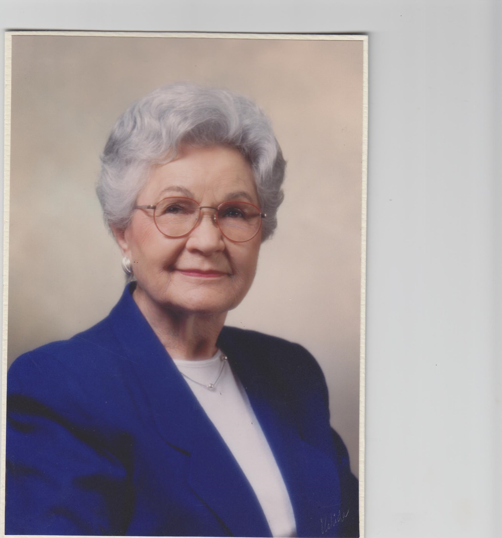Obituary of Ann Batey Whitley