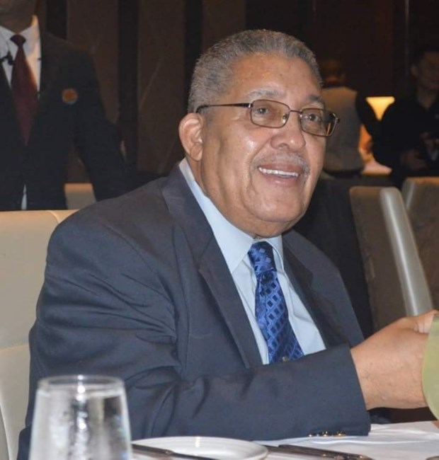 Obituary of James Hewlett, Jr.