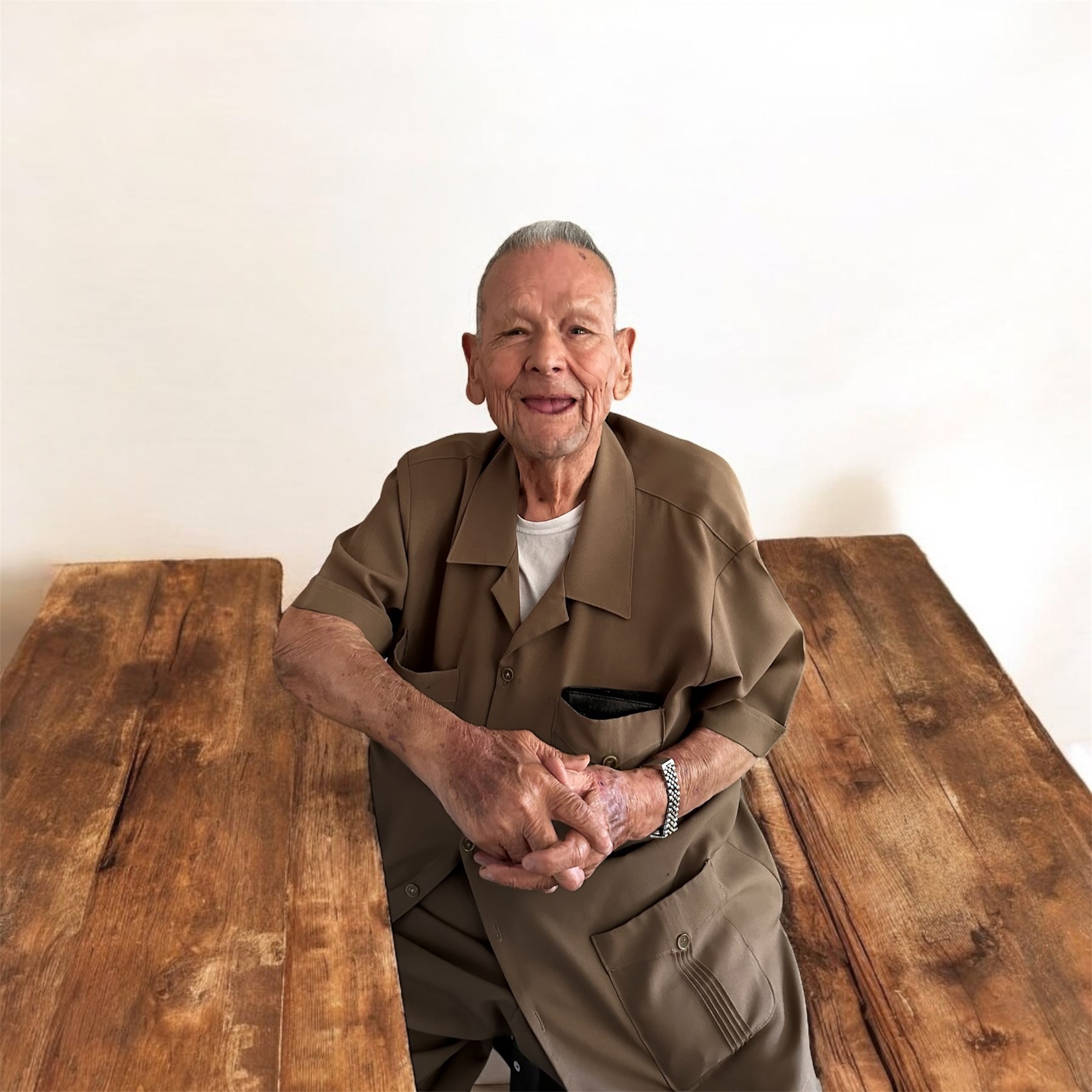 Obituary of Victor Gilberto De Leon