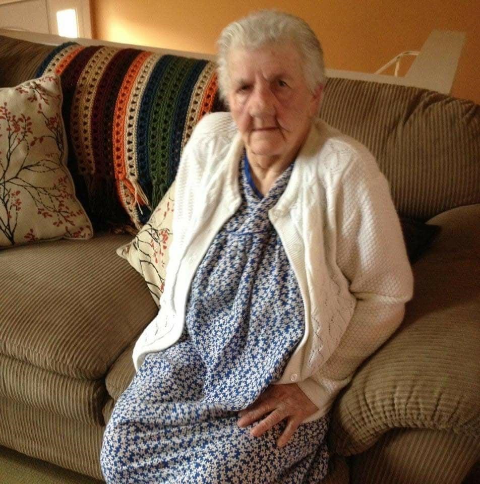 Avis de décès de Frances E Doughty