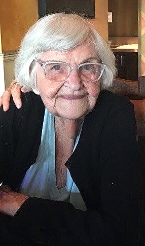Obituary of Gwendolyne McKinnon Rogers