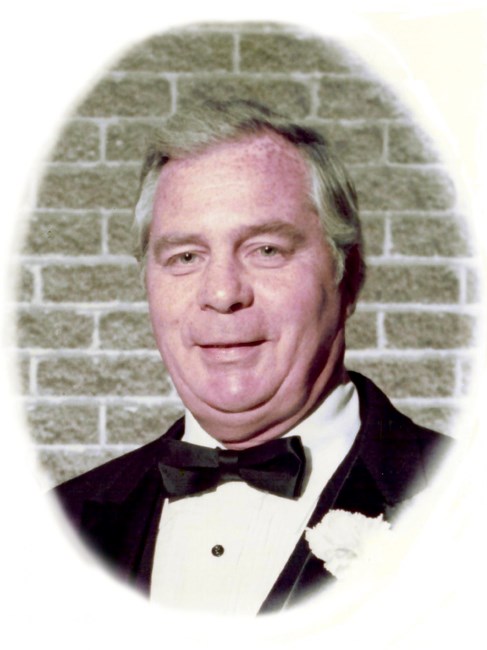 Obituary of Robert Desmond  McLean