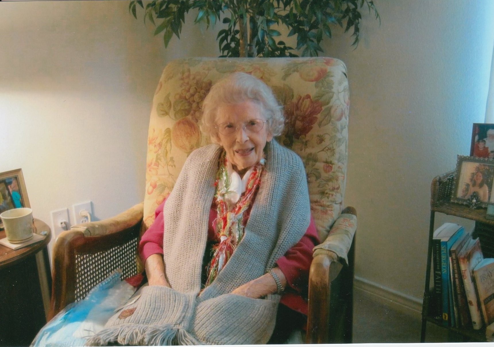 Obituary of Helen M. Burnett