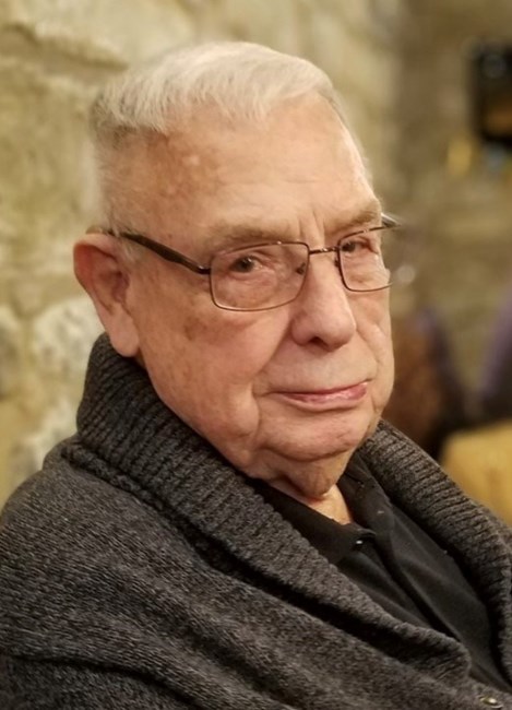 Obituario de Oval "Ed" Bittner