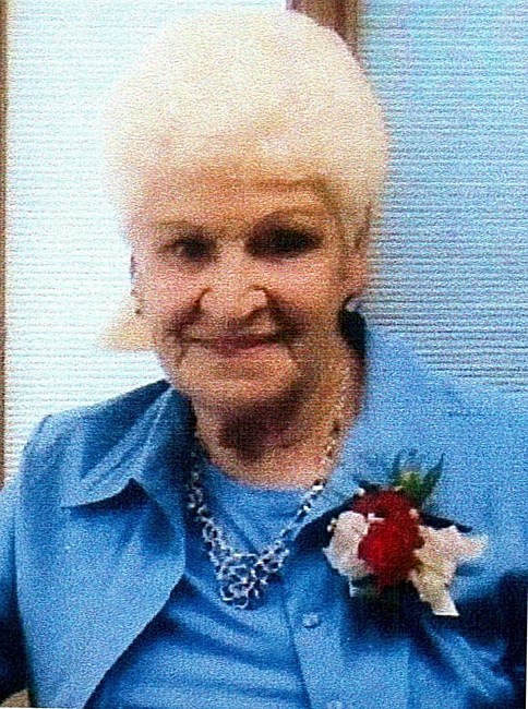Obituario de Lois "Juanita" Douglas Welsh Snyder